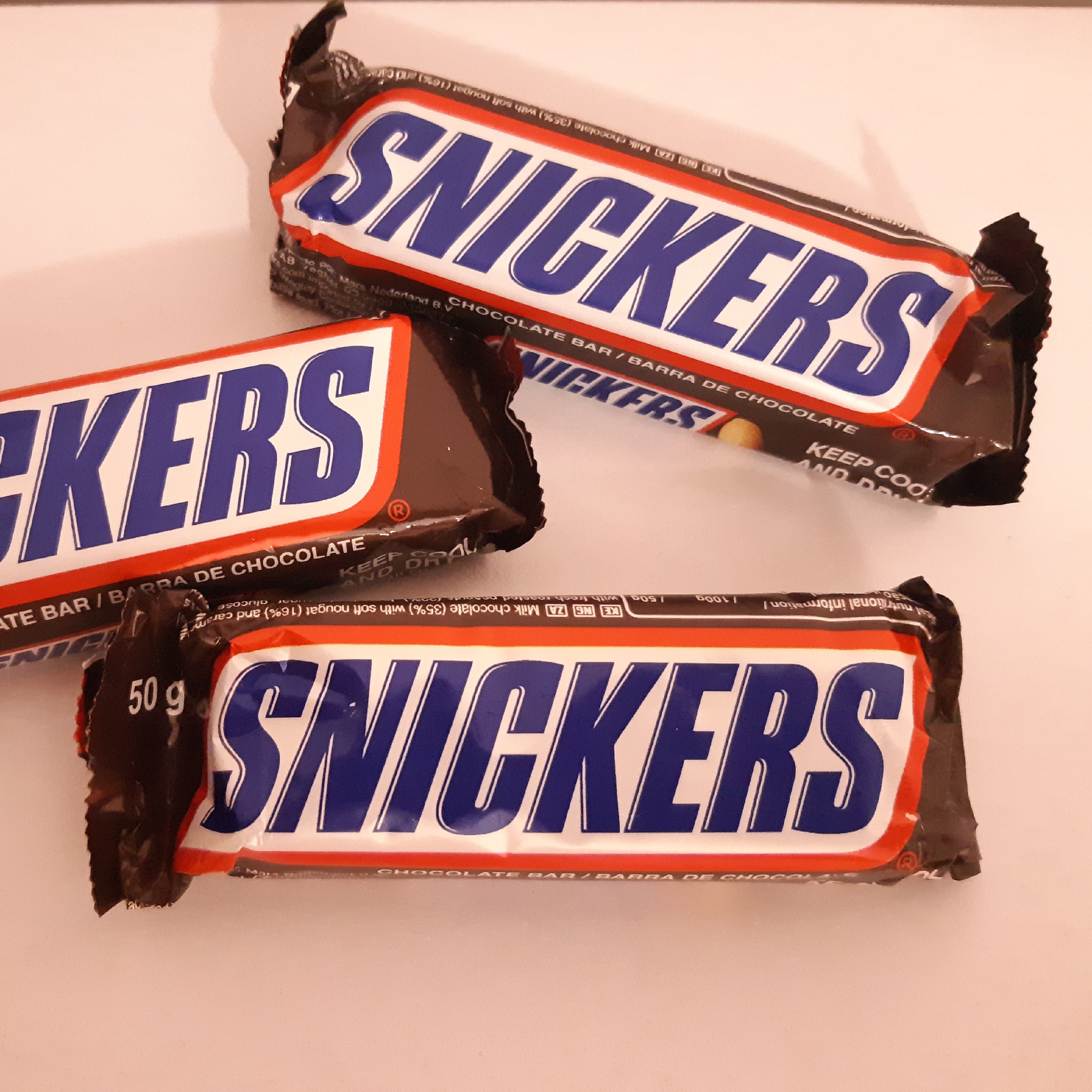 شکلات اسنیکرز ۵۰ گرمی بسته ۲۴ عددی